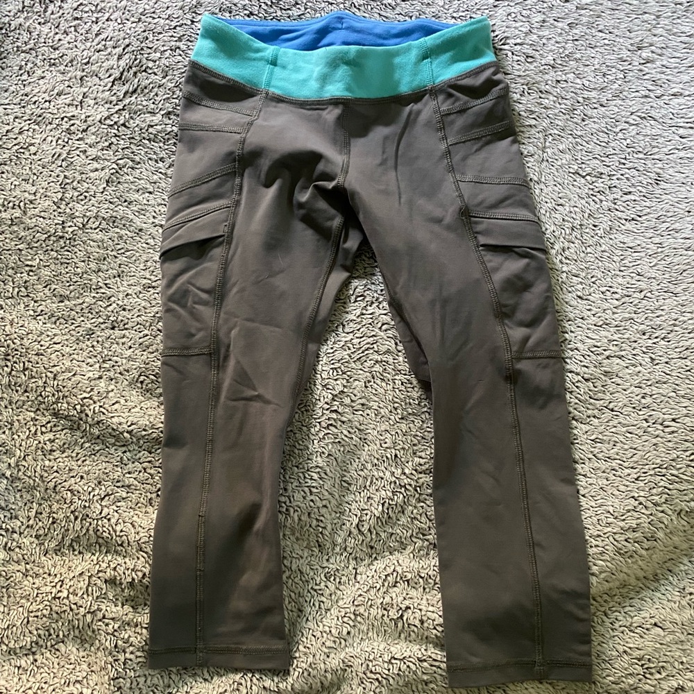 Ivivva girls Capri leggings